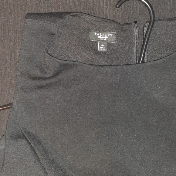 Dress (Talbot Brand) - Picture 3 of 5